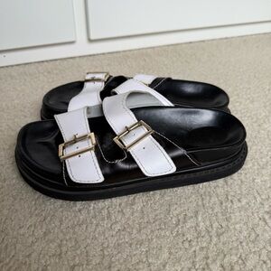 ALOHAS Buckle Embellished Leather Sandals Black/White Made in Spain US 7.5 EU 38